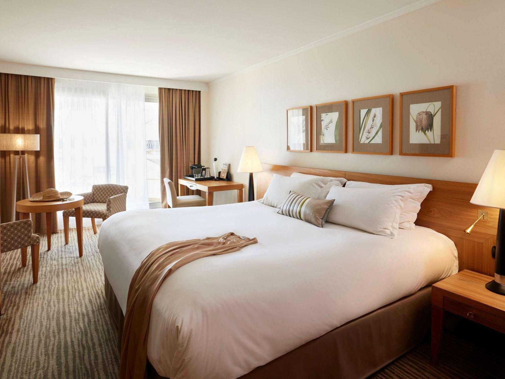 Sofitel Biarritz Le Miramar Thalassa Exterior photo
